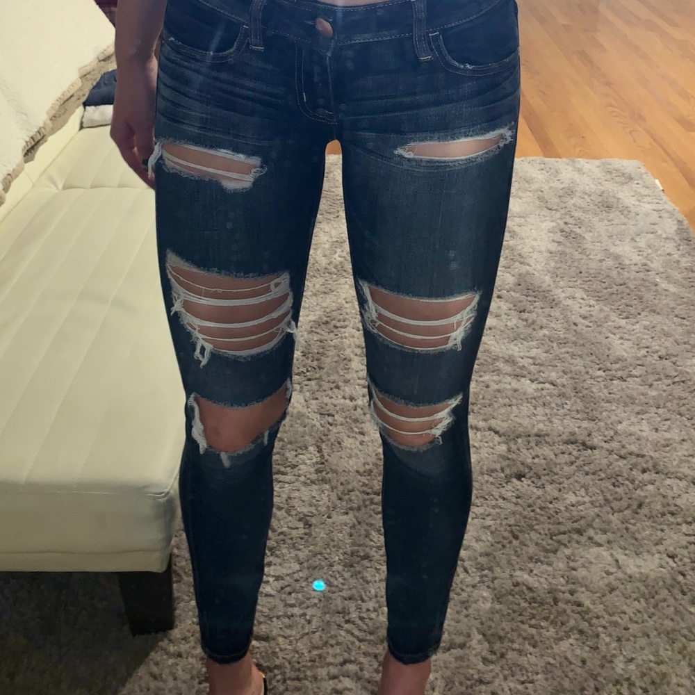 American eagle ripped jeans